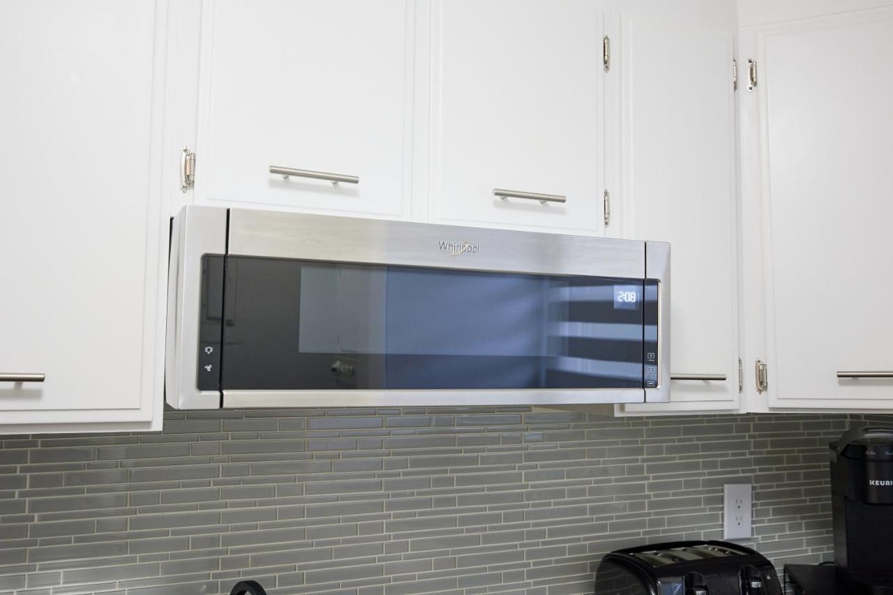 A Modern Apt Close To Downtown Lancaster Exterior photo